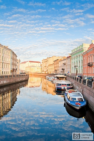 Весеннее утро на каналах Санкт-Петербурга. Россия