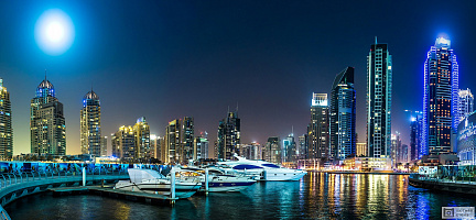 Ночные огни Дубай. ОАЭ
