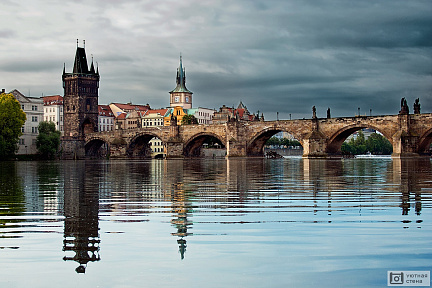 Карлов мост на Рассвете. Прага. Чехия